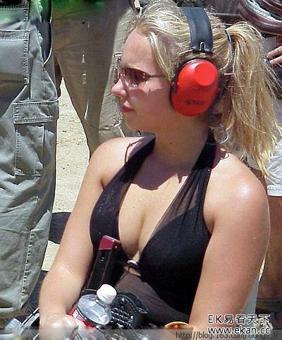 ��˻����ع�  ��䳬���Ը����۵�Ů�ع���ͼ��